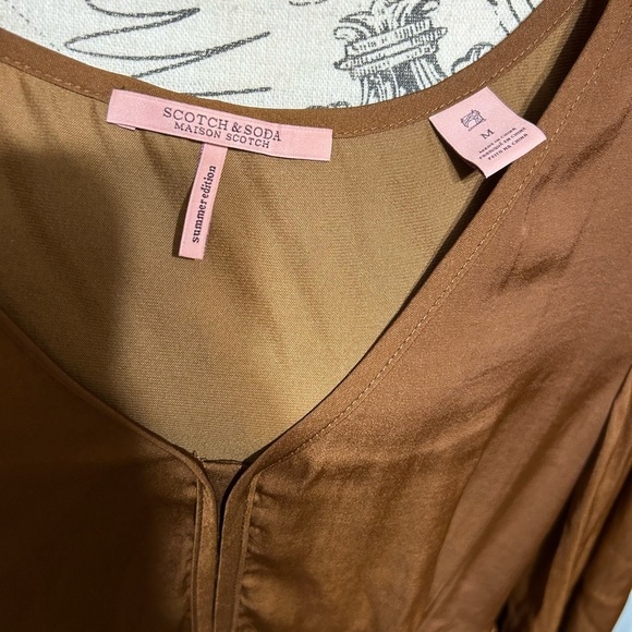 Scotch & Soda Medium V-Neck Peplum Top - Picture 6 of 7